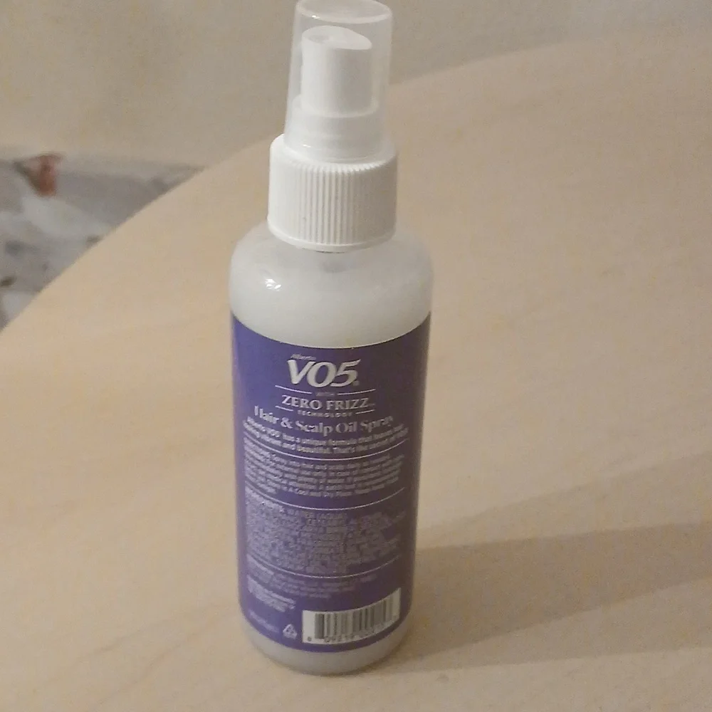 VO5 Hair & Scalp Oil Spray